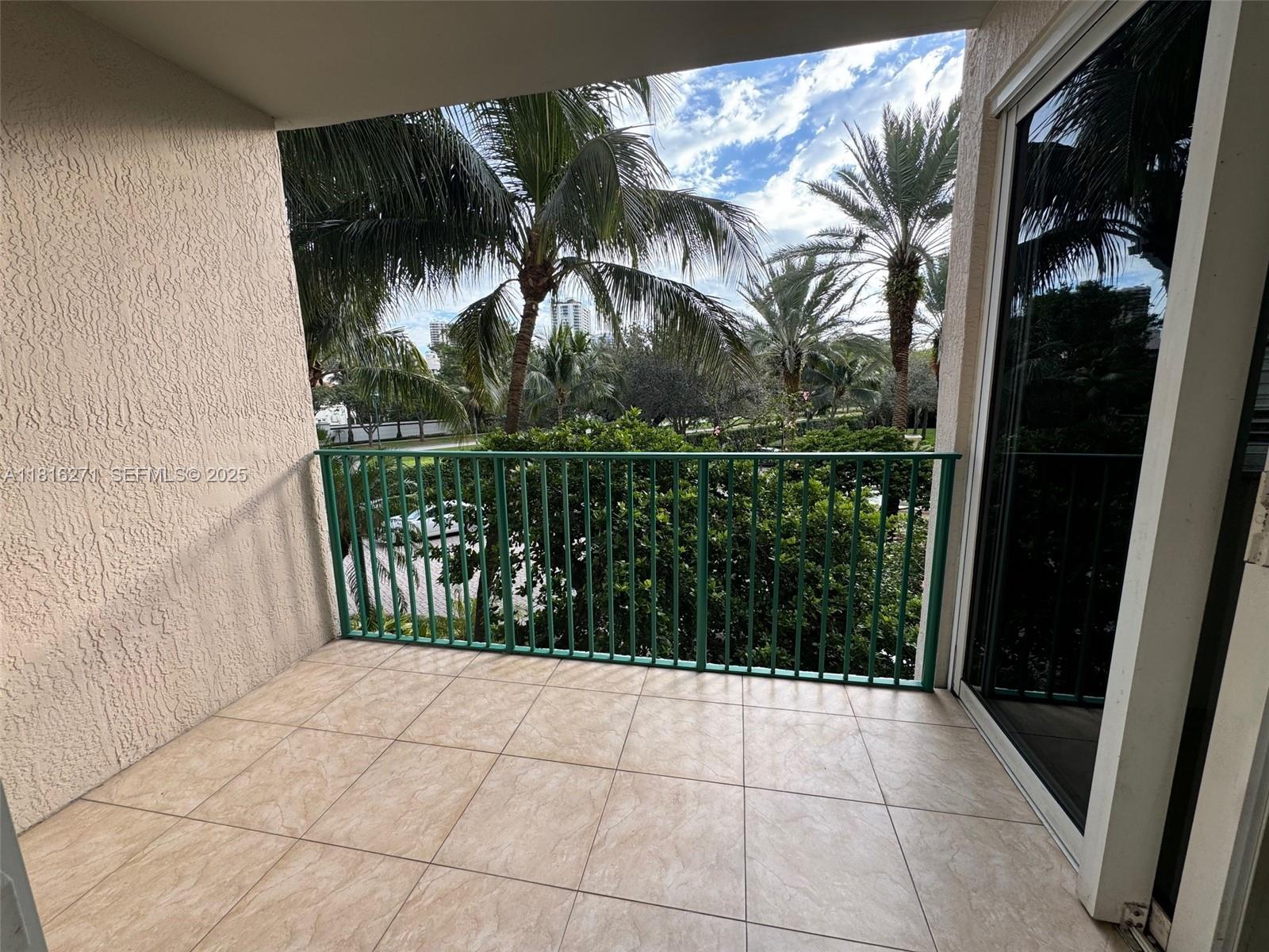 19900 E Country Club Drive