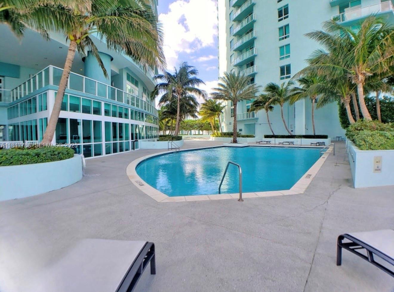 1900 N Bayshore Drive