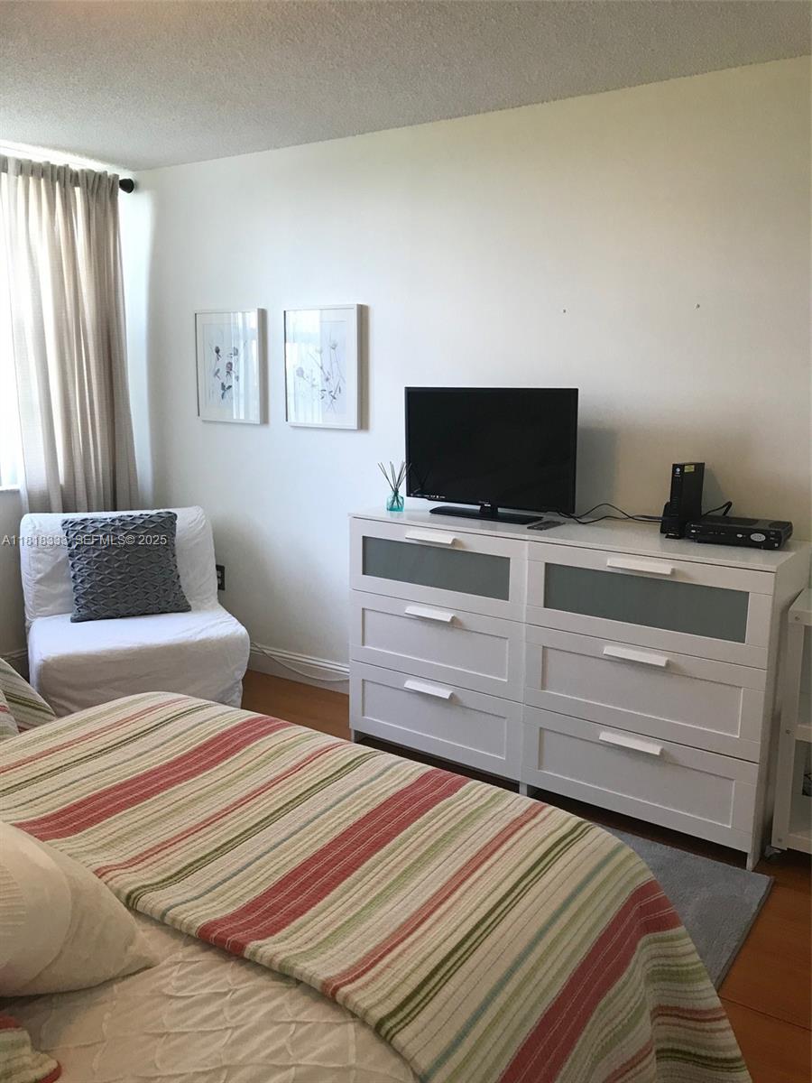 19801 E Country Club Drive