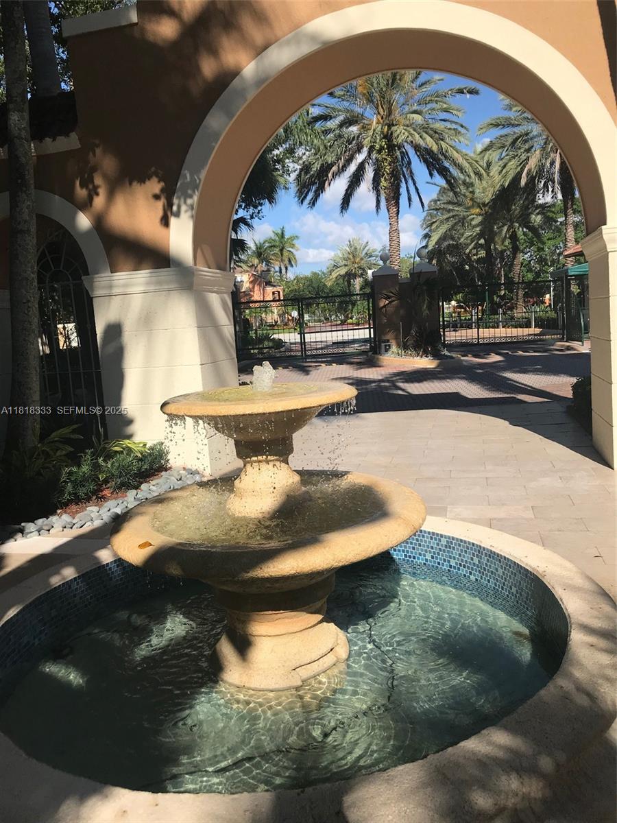 19801 E Country Club Drive