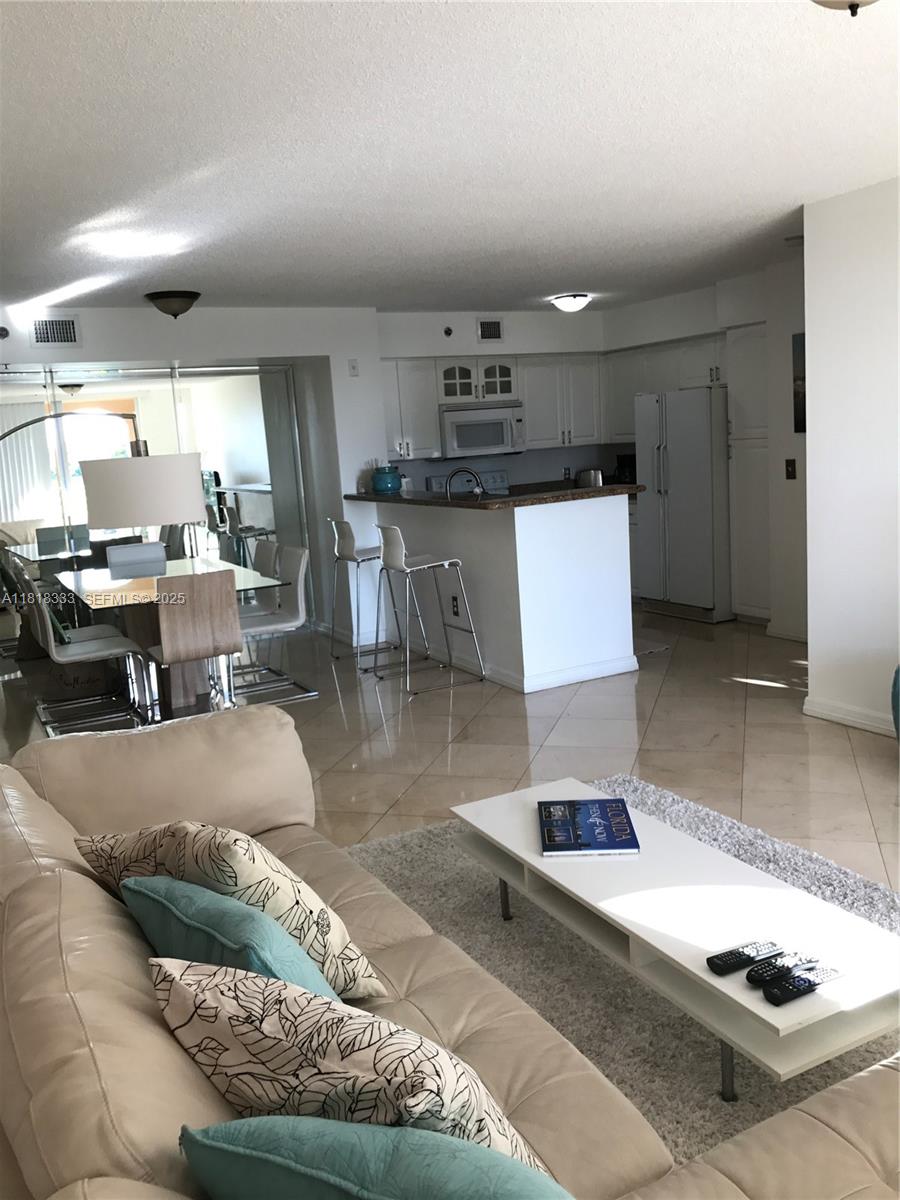 19801 E Country Club Drive
