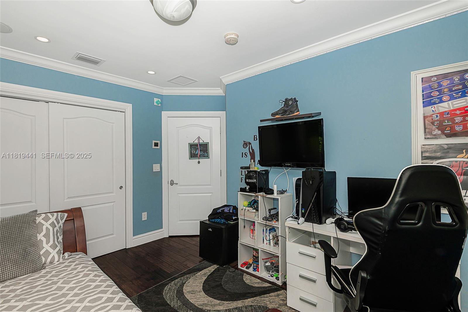 6535 Allison Road