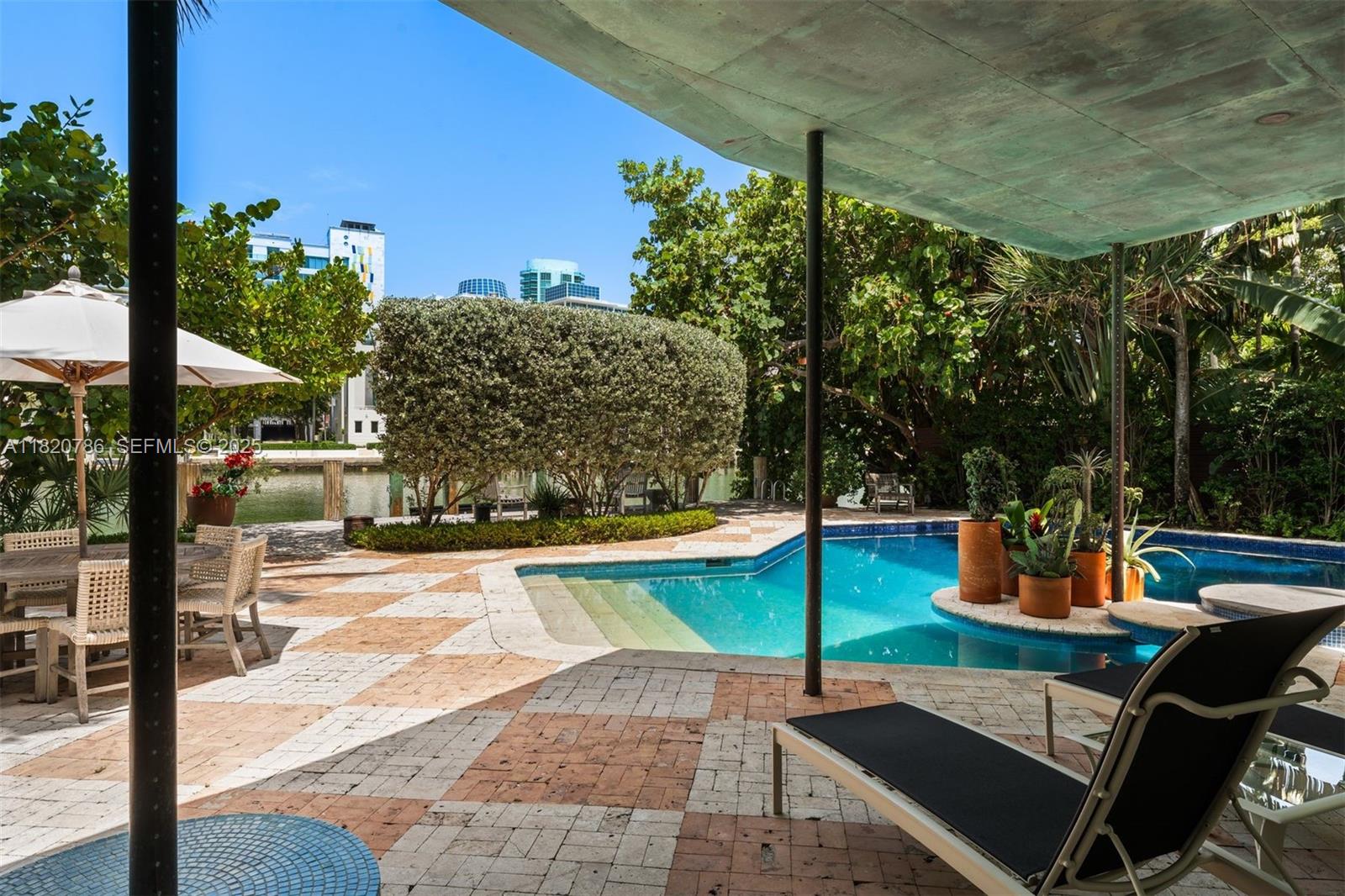 6165 Pine Tree Drive