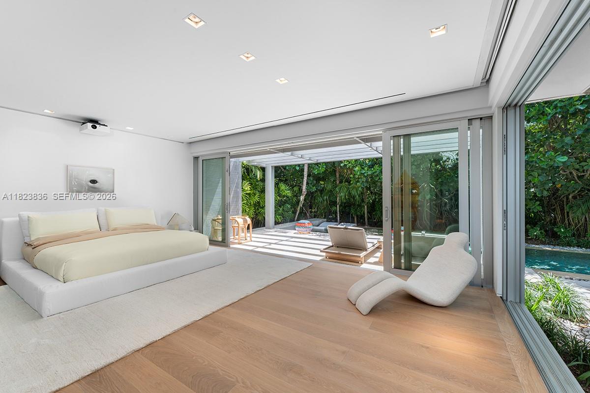 11 La Gorce Circle