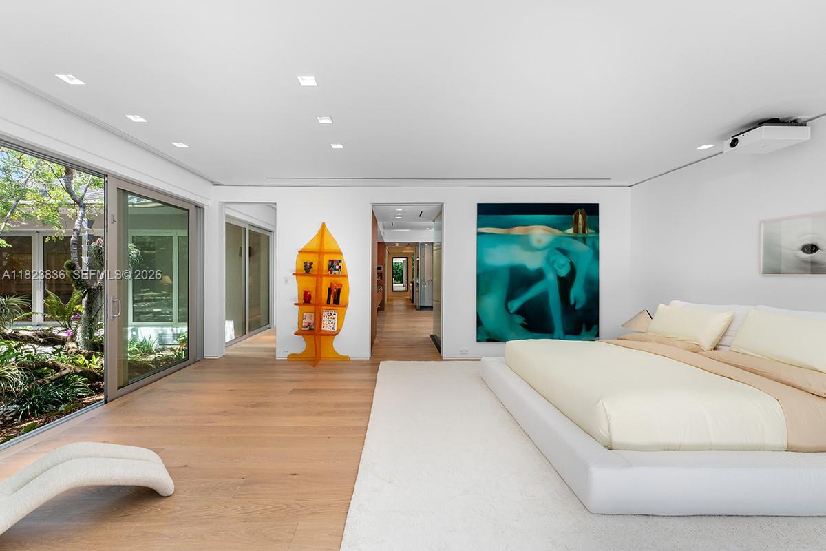 11 La Gorce Circle