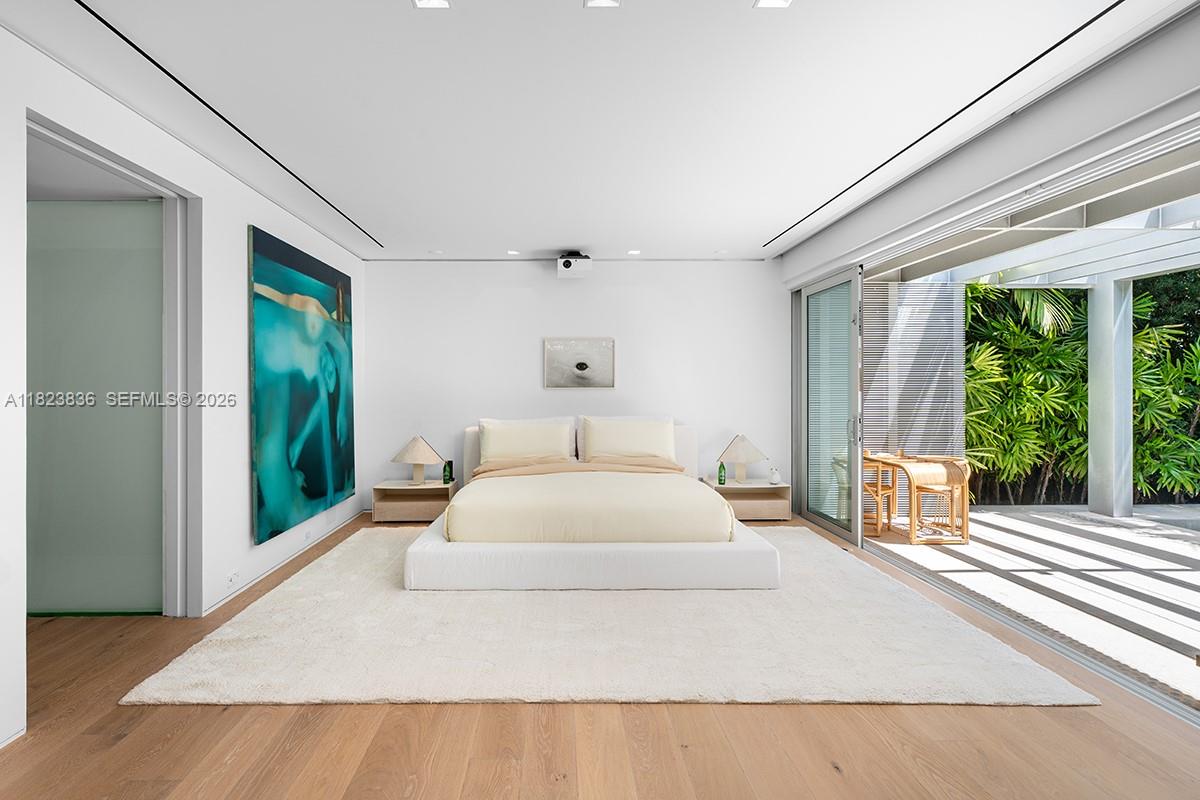 11 La Gorce Circle