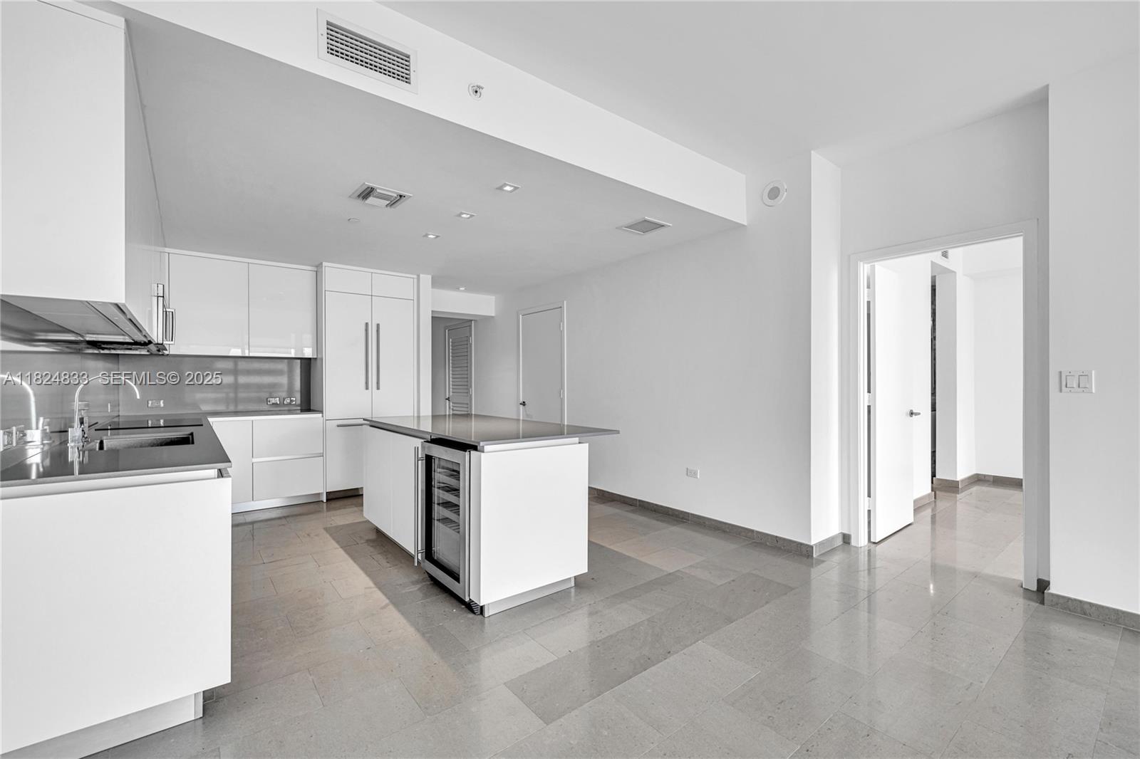 88 SW 7th Street