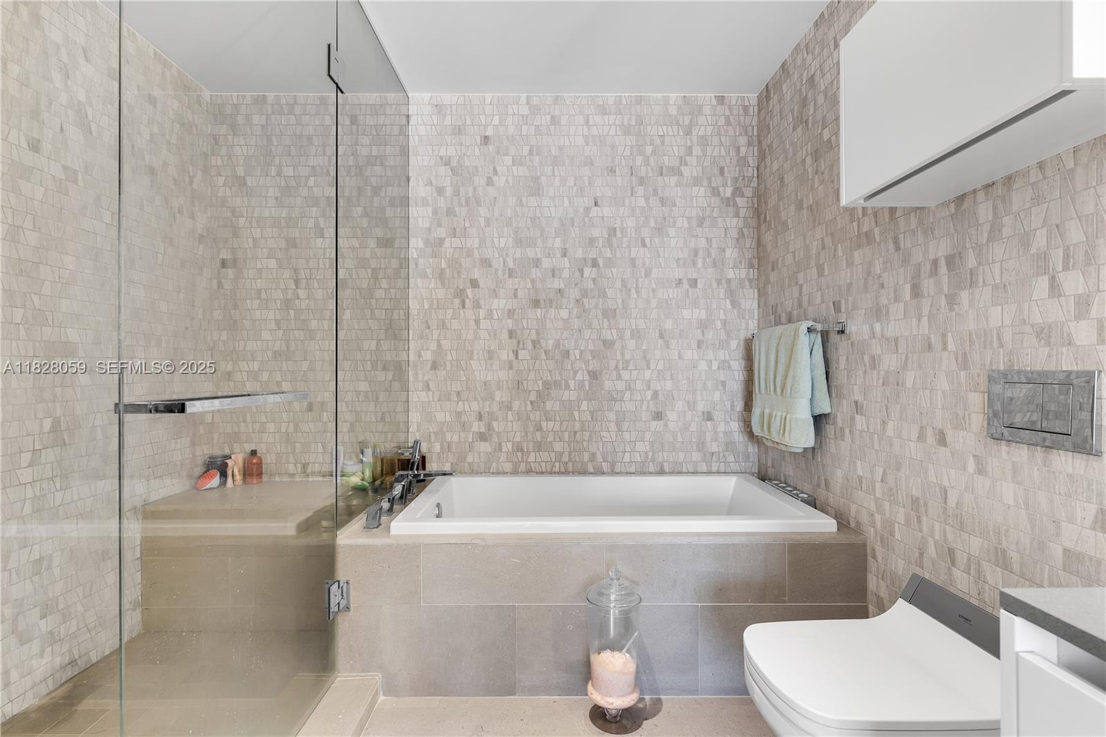 88 SW 7th Street
