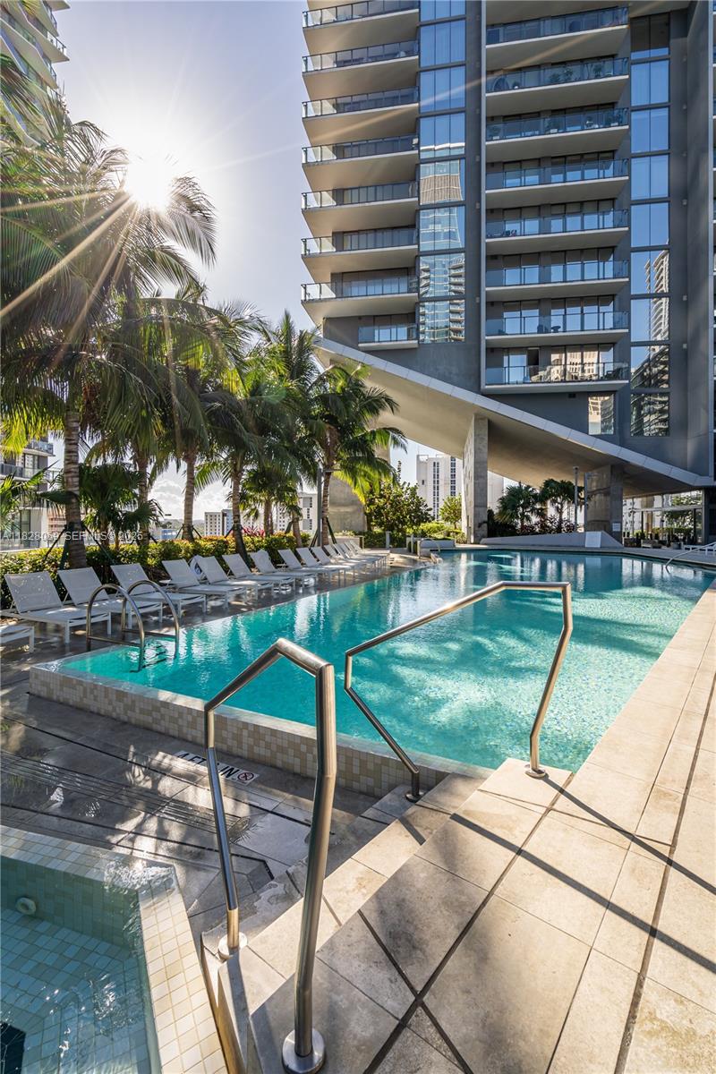 88 SW 7th Street