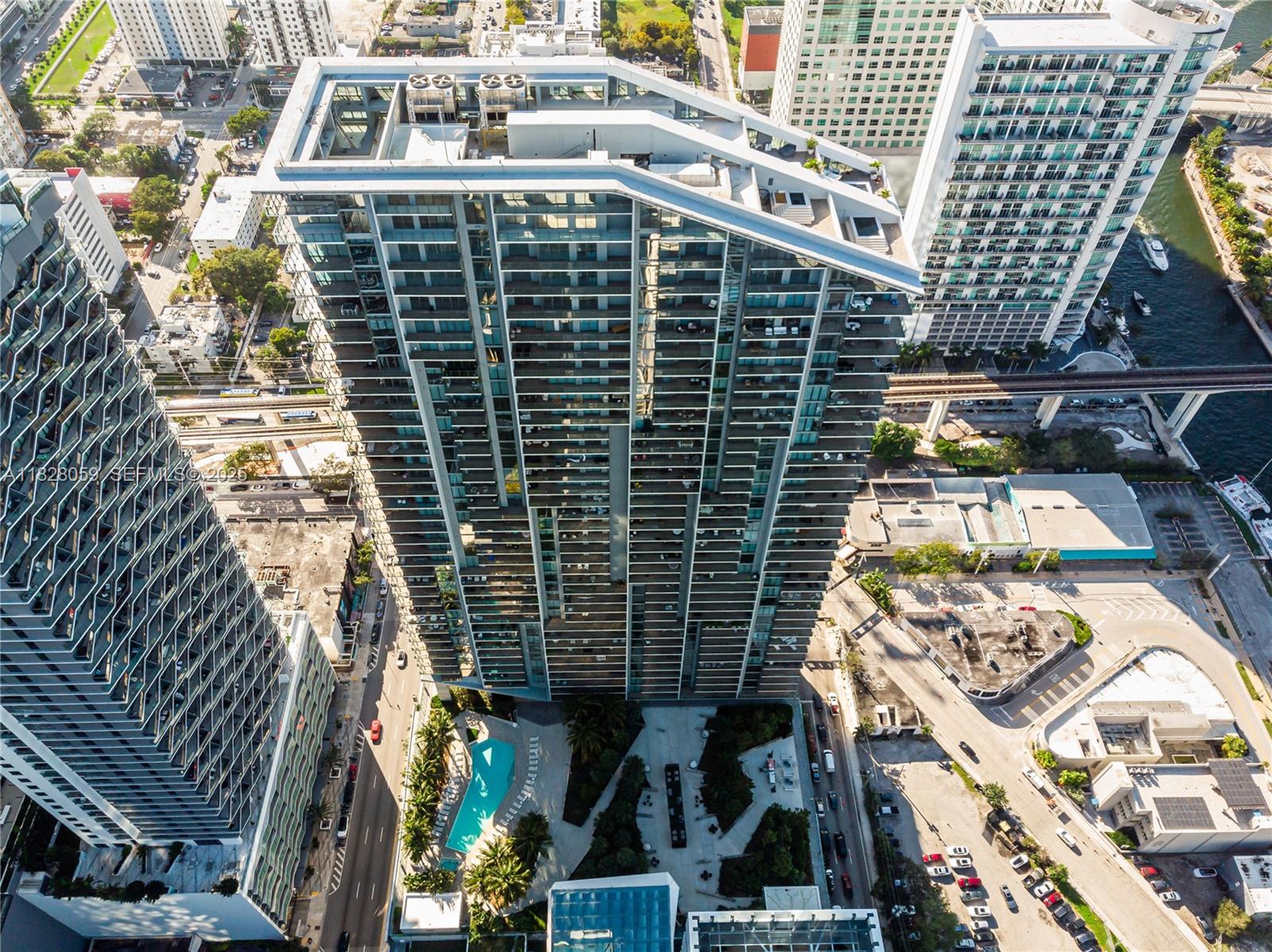 88 SW 7th Street