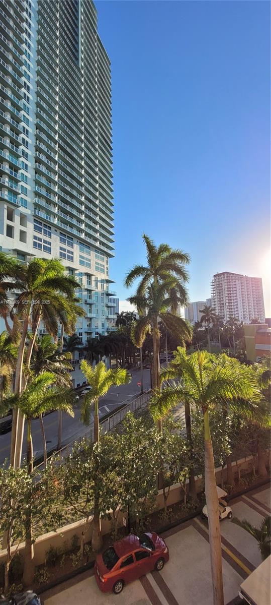 2000 N Bayshore Drive