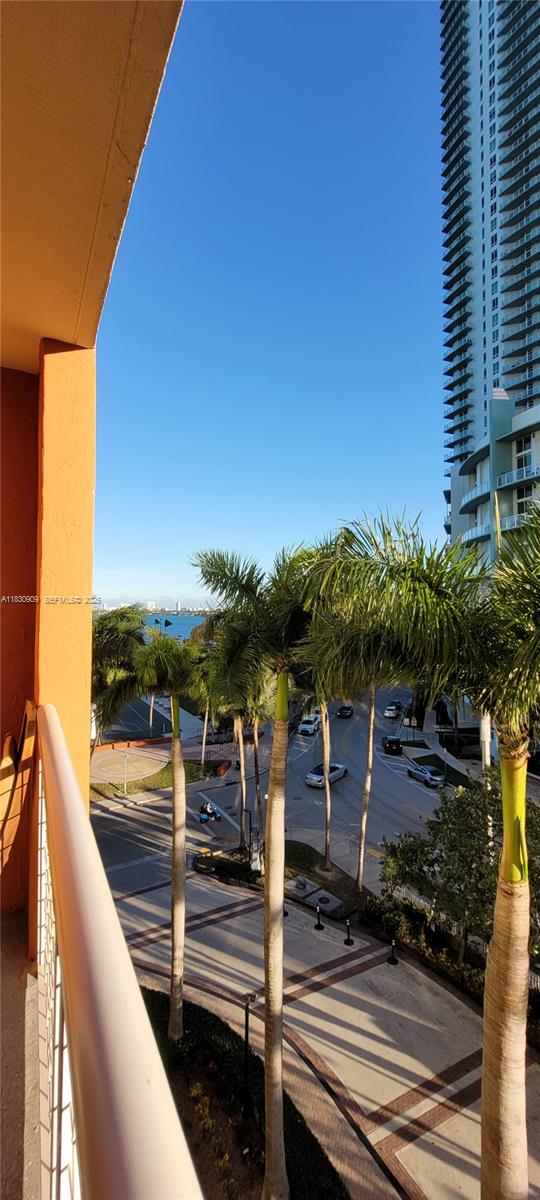 2000 N Bayshore Drive