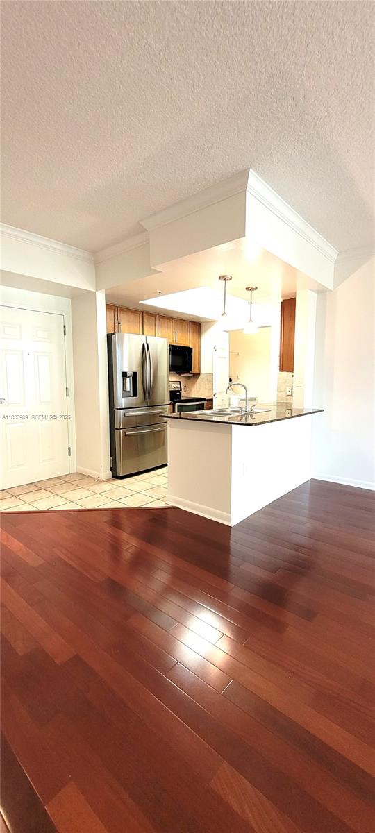 2000 N Bayshore Drive