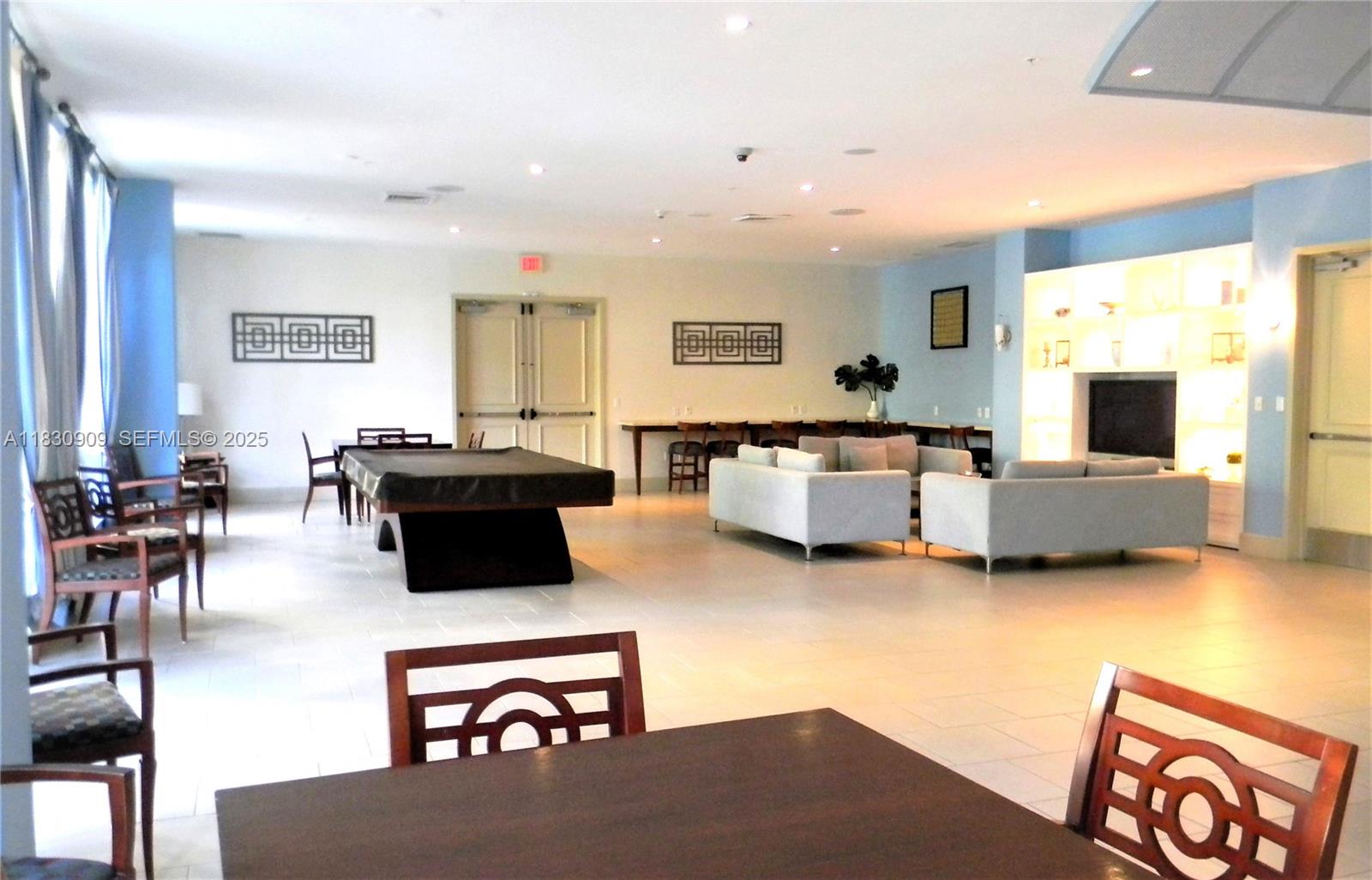 2000 N Bayshore Drive