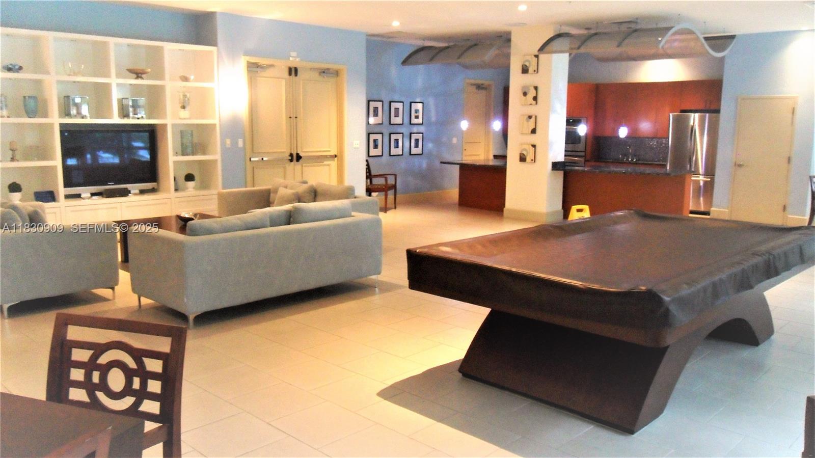 2000 N Bayshore Drive