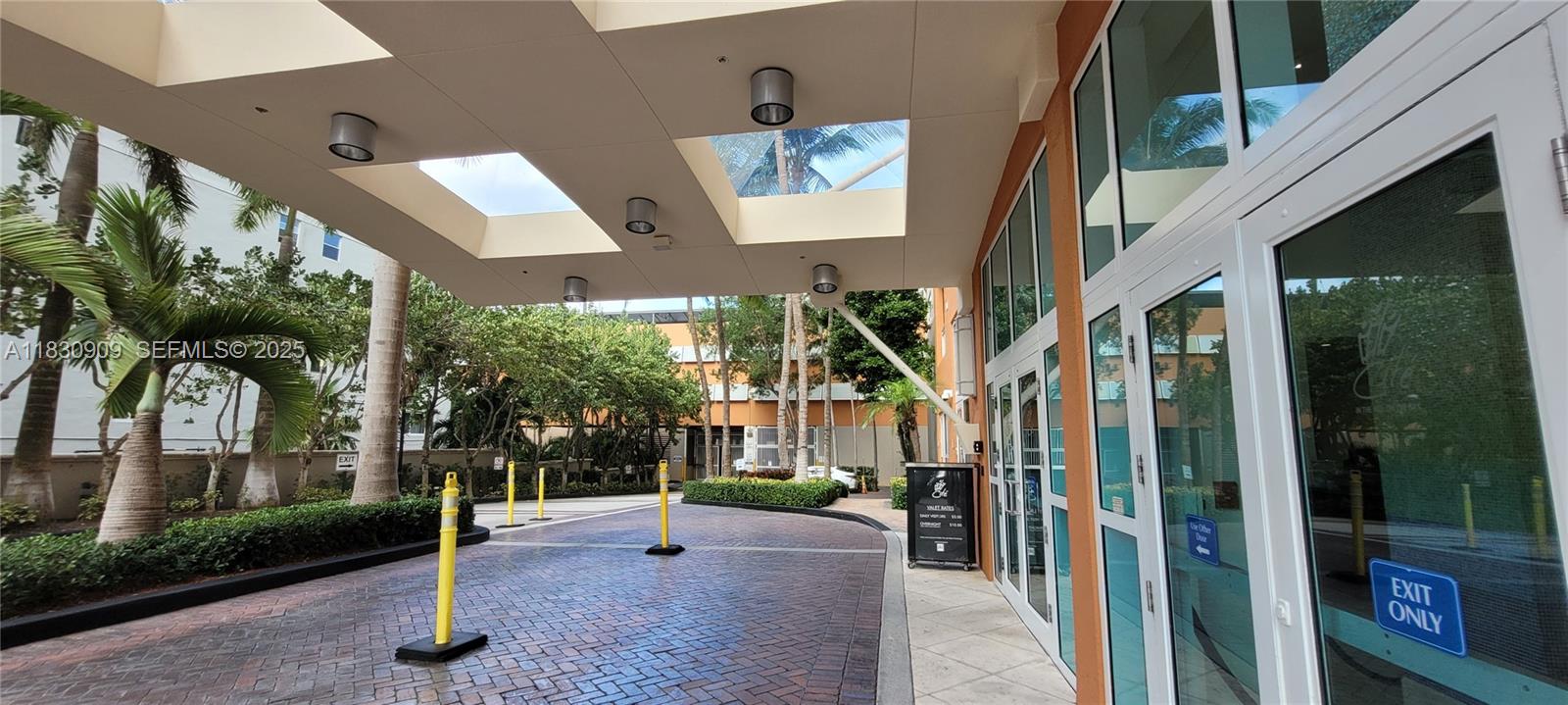 2000 N Bayshore Drive