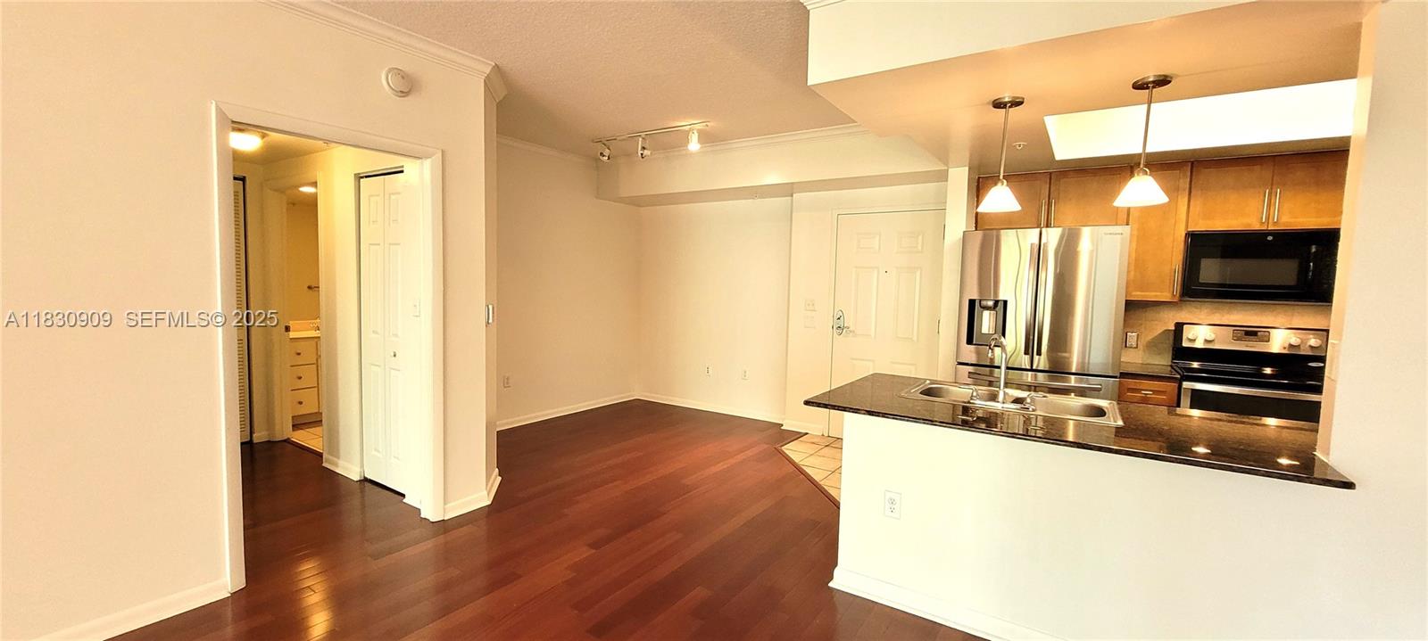 2000 N Bayshore Drive