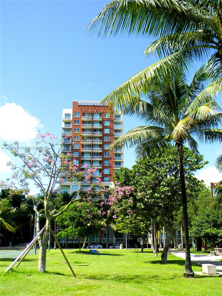 2000 N Bayshore Drive