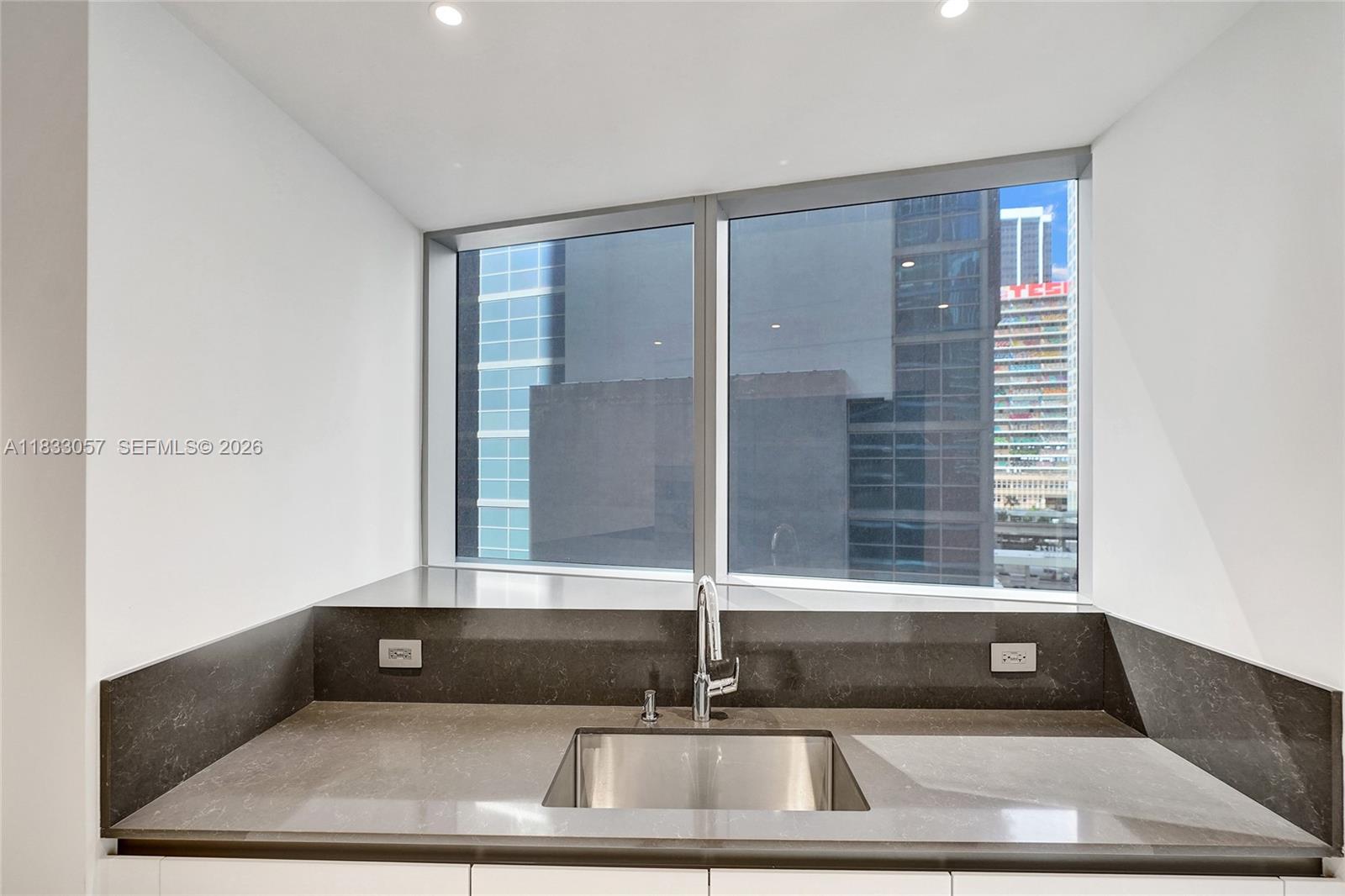 300 Biscayne Blvd Way