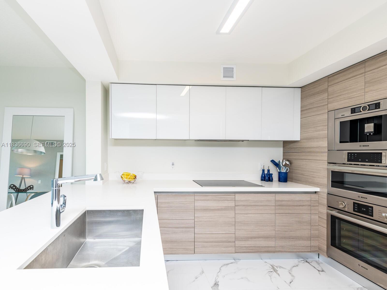 300 Sunny Isles Boulevard
