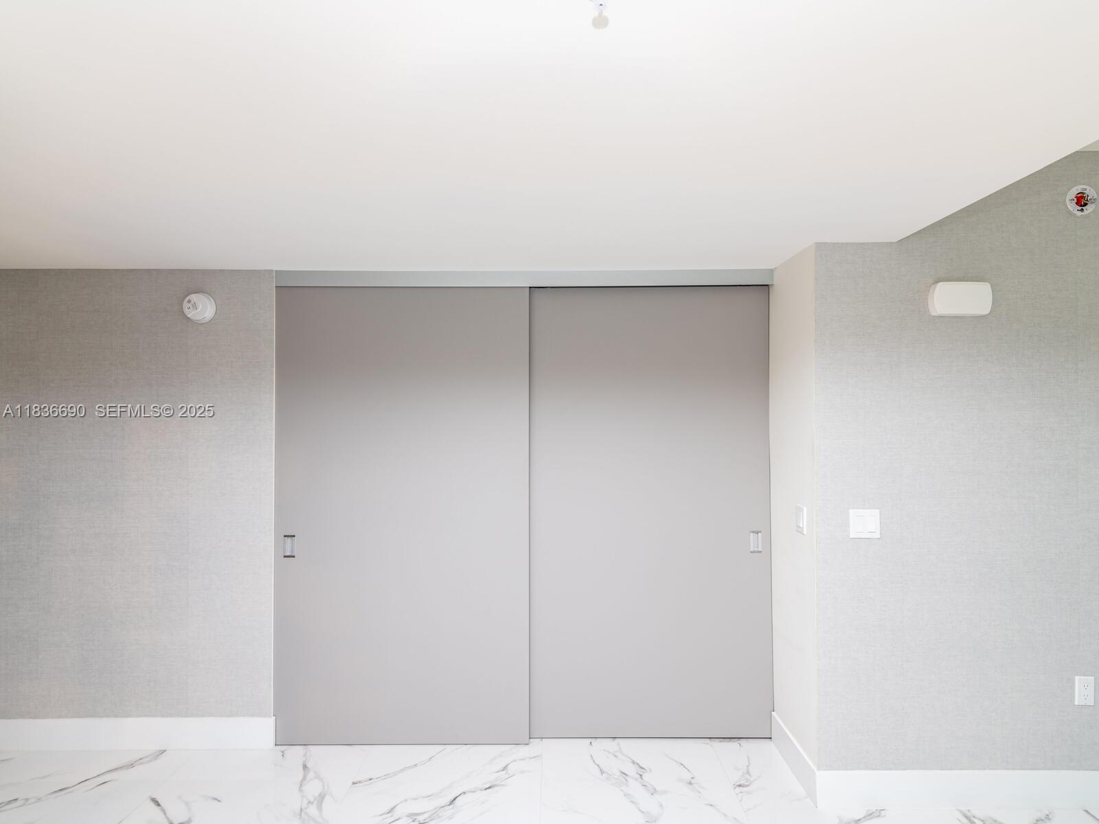 300 Sunny Isles Boulevard