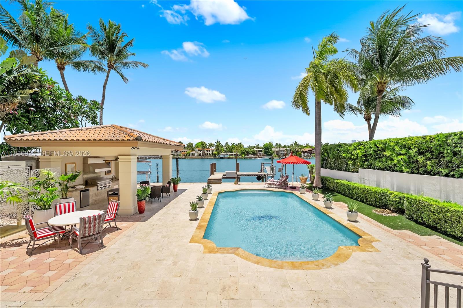 66 S Hibiscus Drive