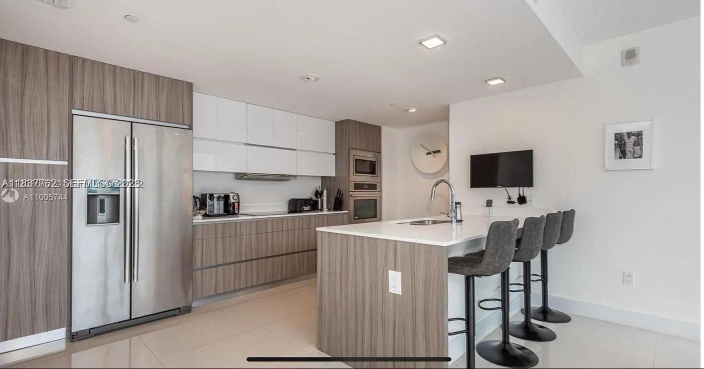 600 NE 27th Street