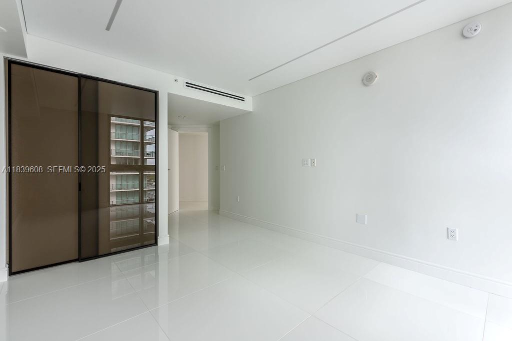 300 Sunny Isles Boulevard