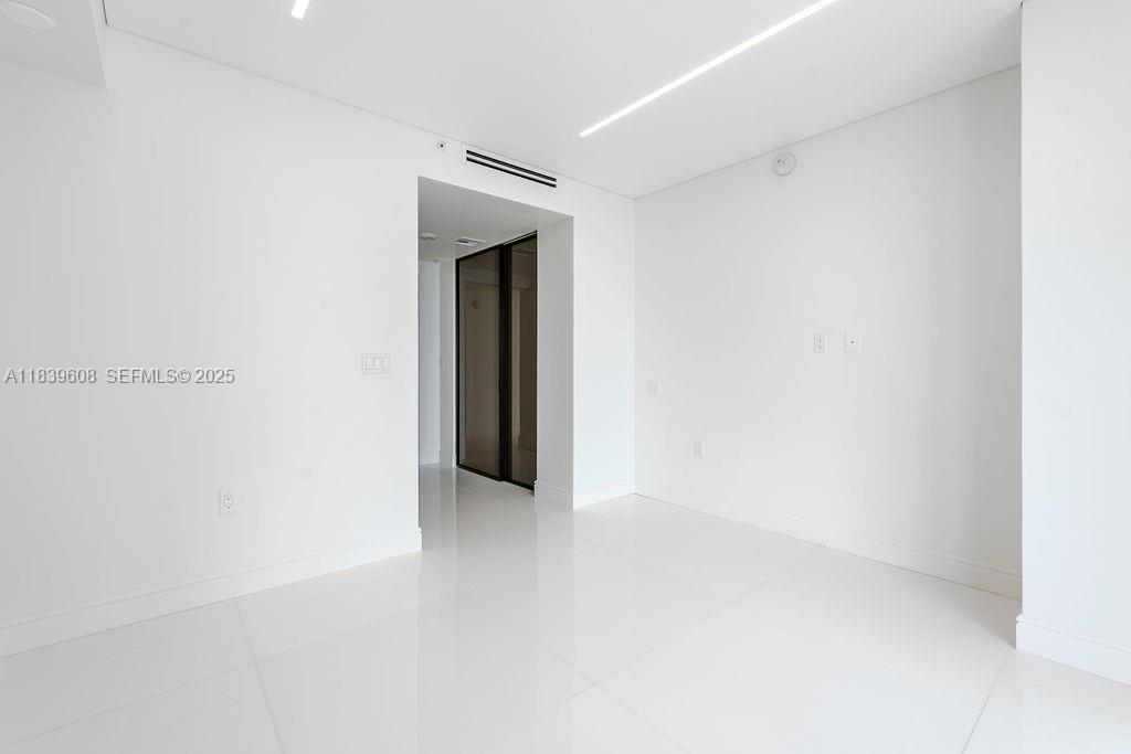 300 Sunny Isles Boulevard