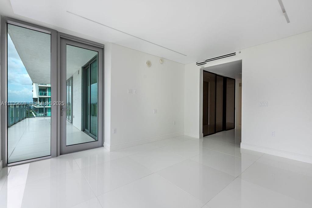 300 Sunny Isles Boulevard