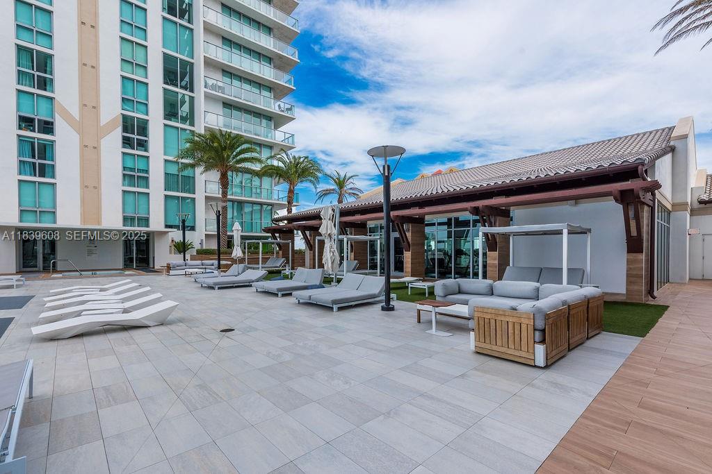 300 Sunny Isles Boulevard
