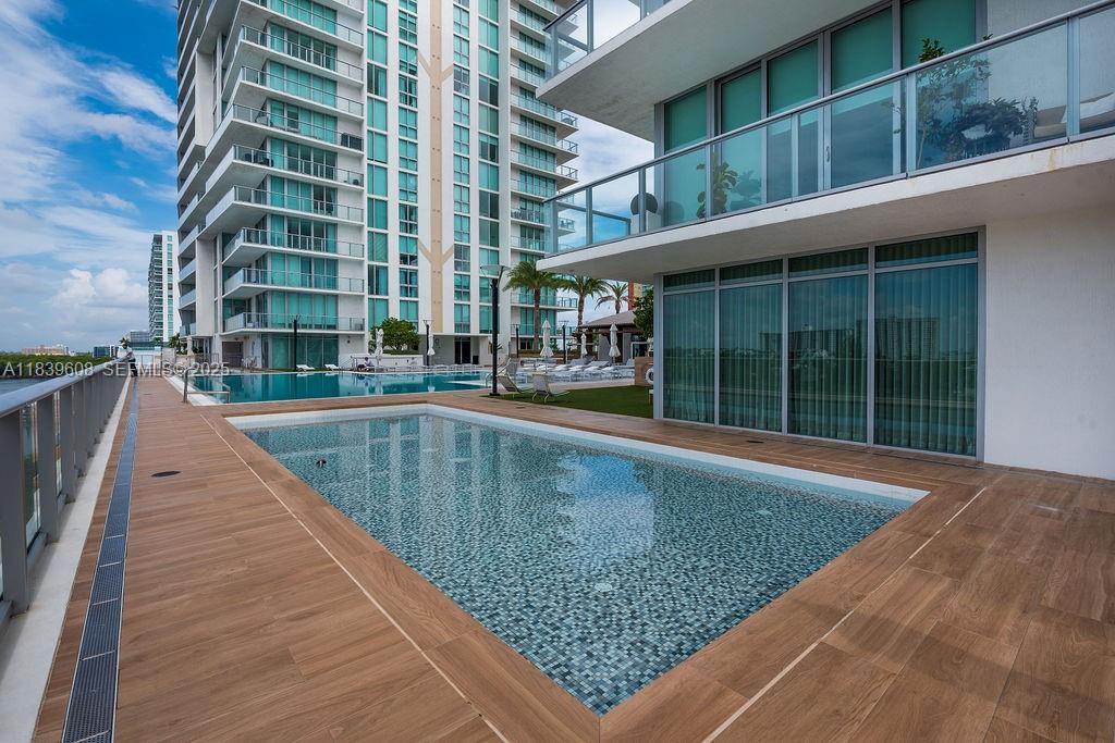 300 Sunny Isles Boulevard
