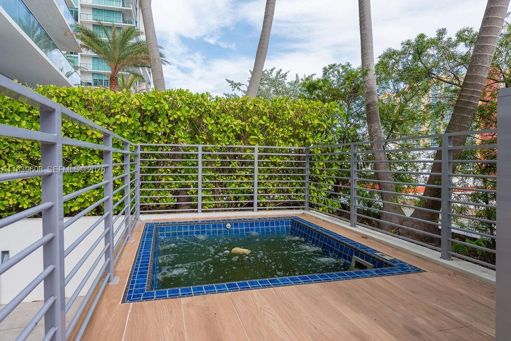 300 Sunny Isles Boulevard