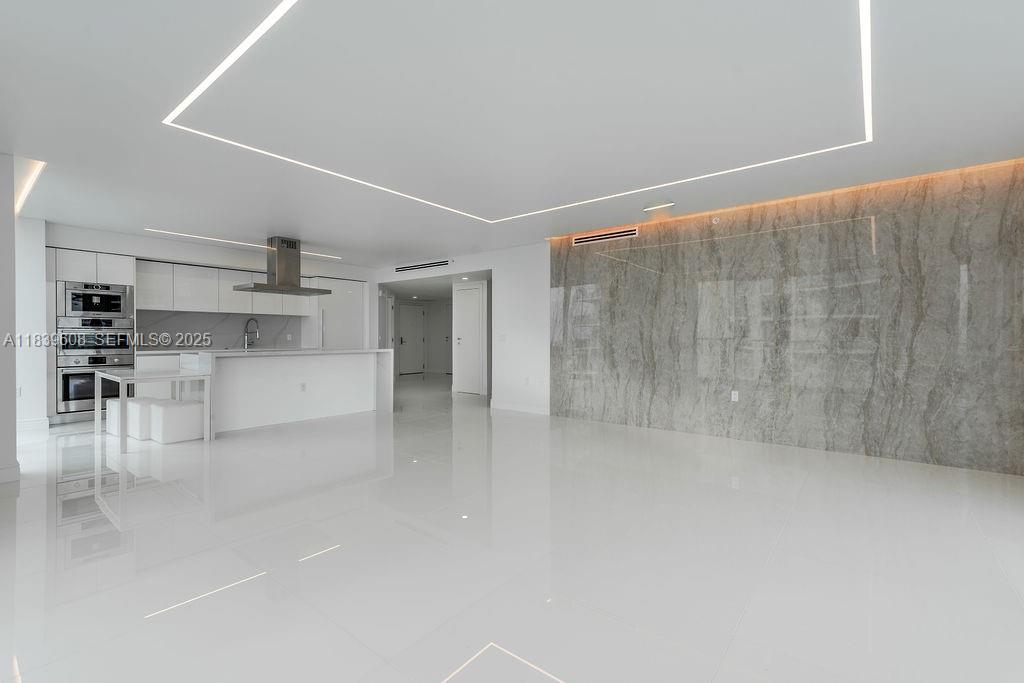 300 Sunny Isles Boulevard