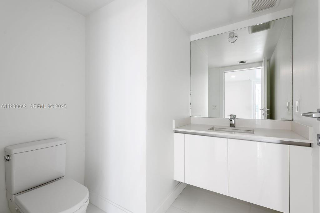 300 Sunny Isles Boulevard