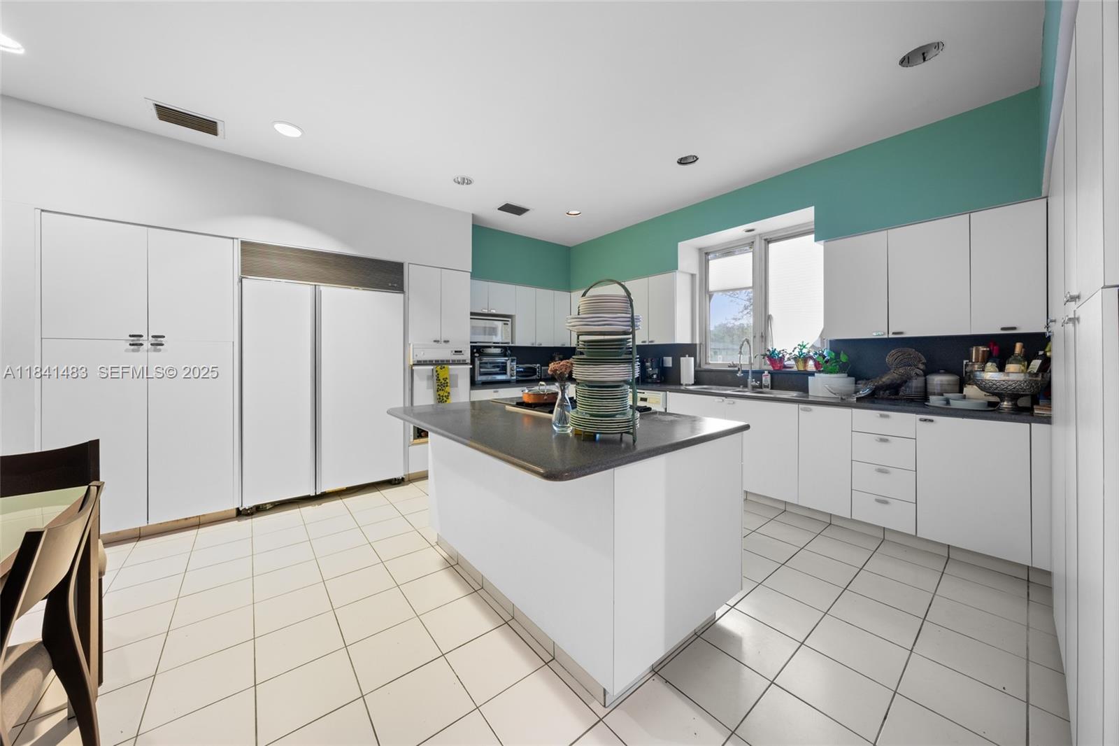 6002 SW 79th Court