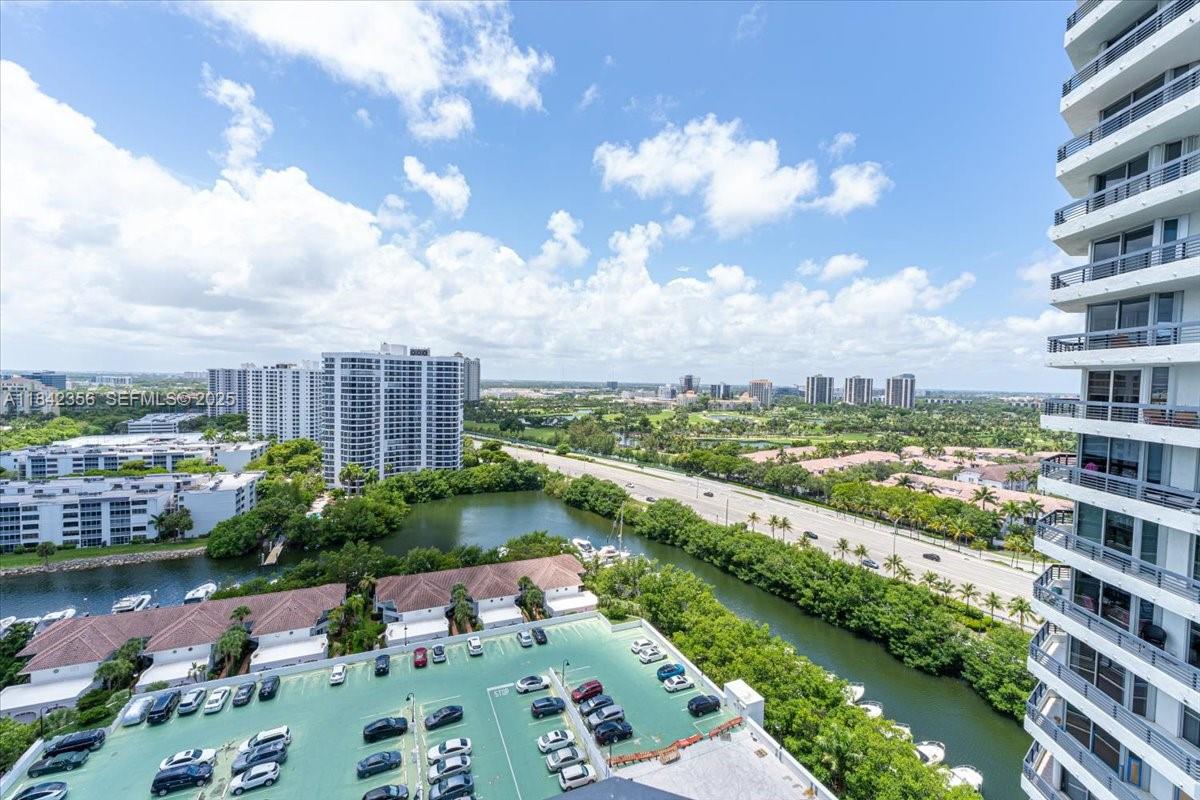 3500 Mystic Pointe Drive