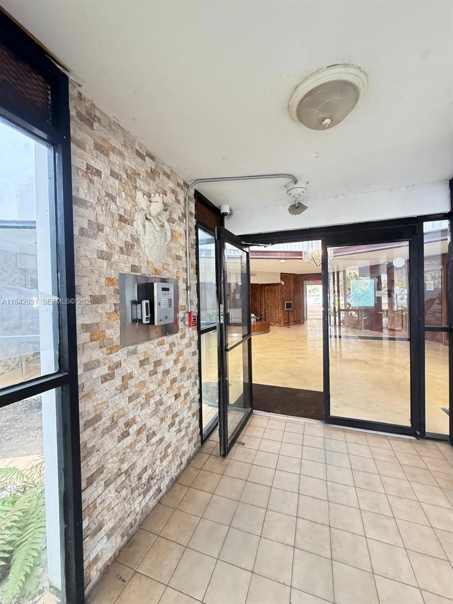 2025 NE 164th Street