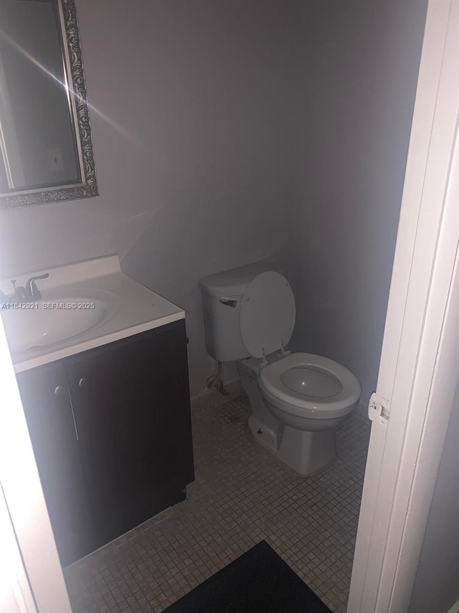 2025 NE 164th Street