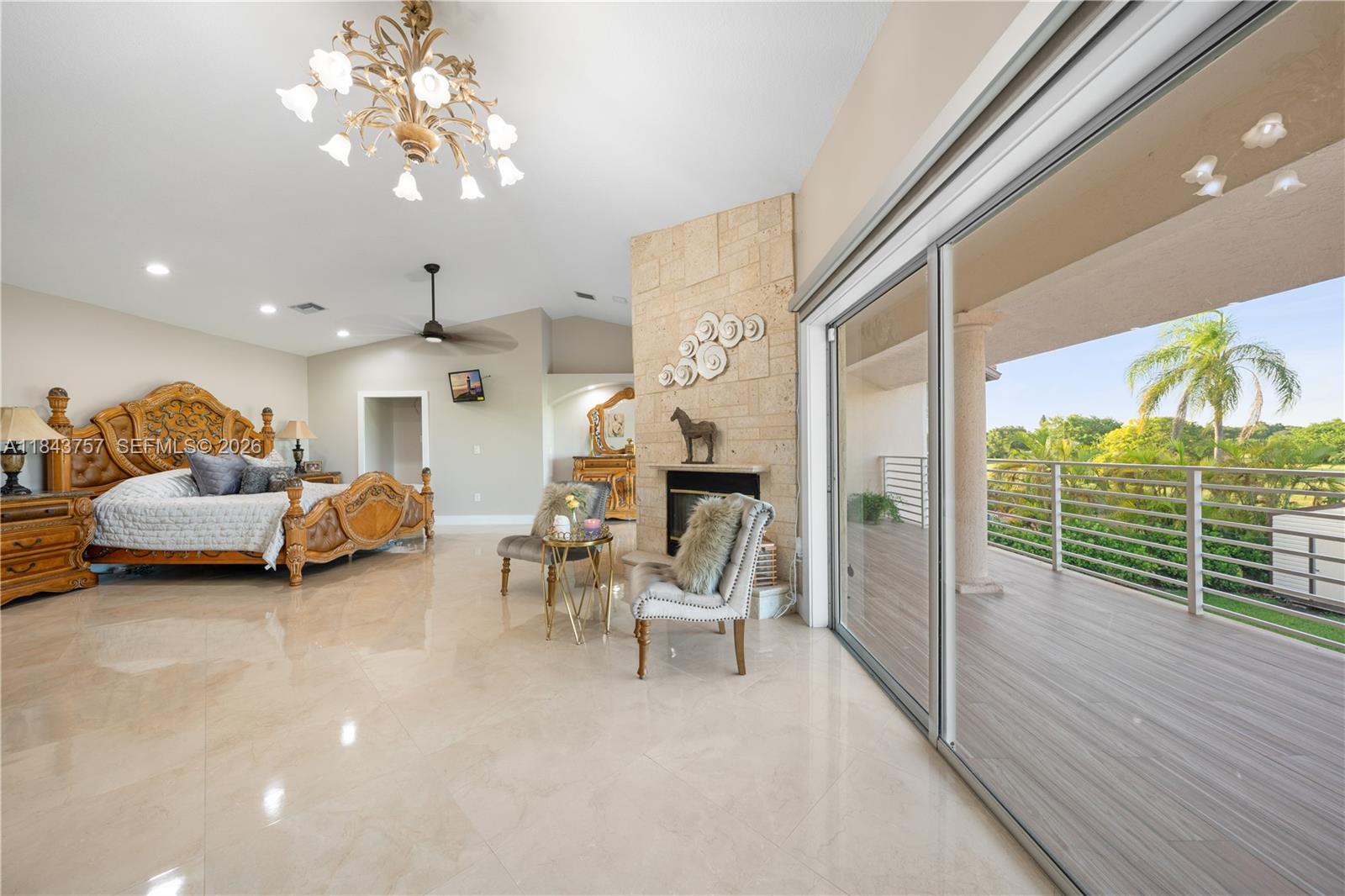 9621 W Calusa Club Drive