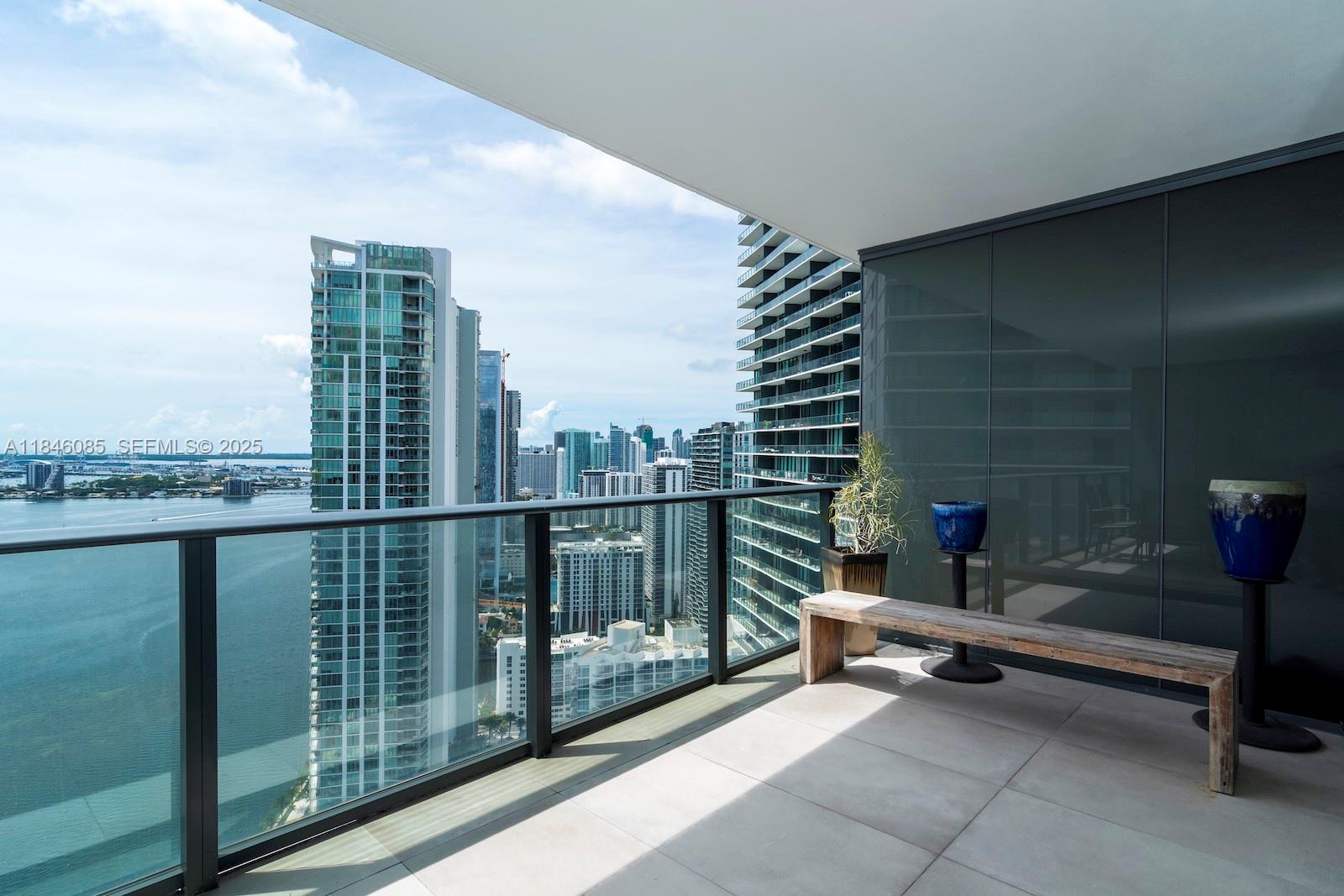 650 NE 32nd Street