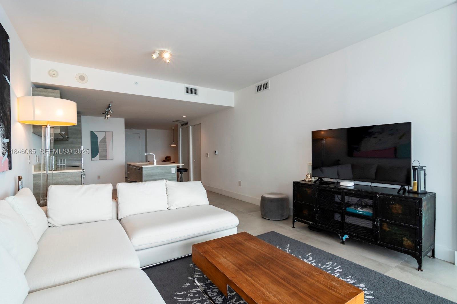 650 NE 32nd Street