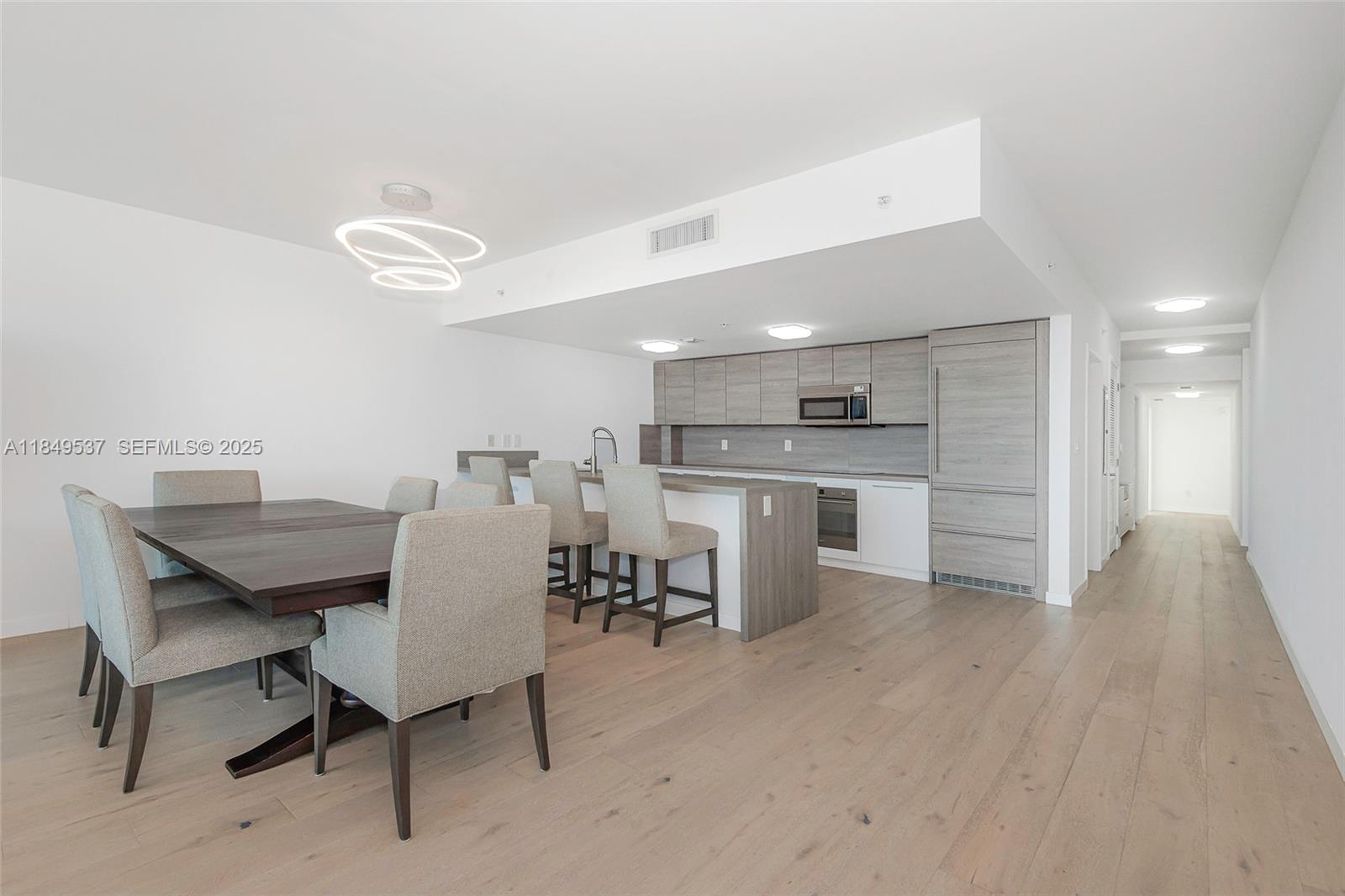 400 Sunny Isles Boulevard