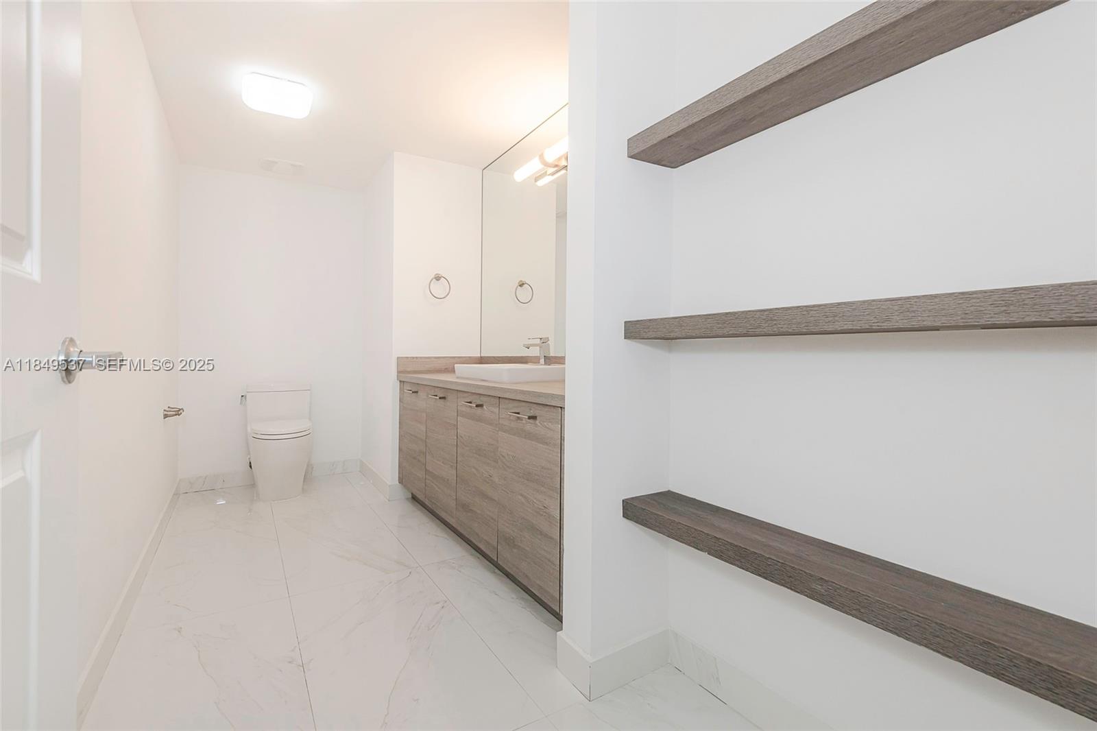 400 Sunny Isles Boulevard