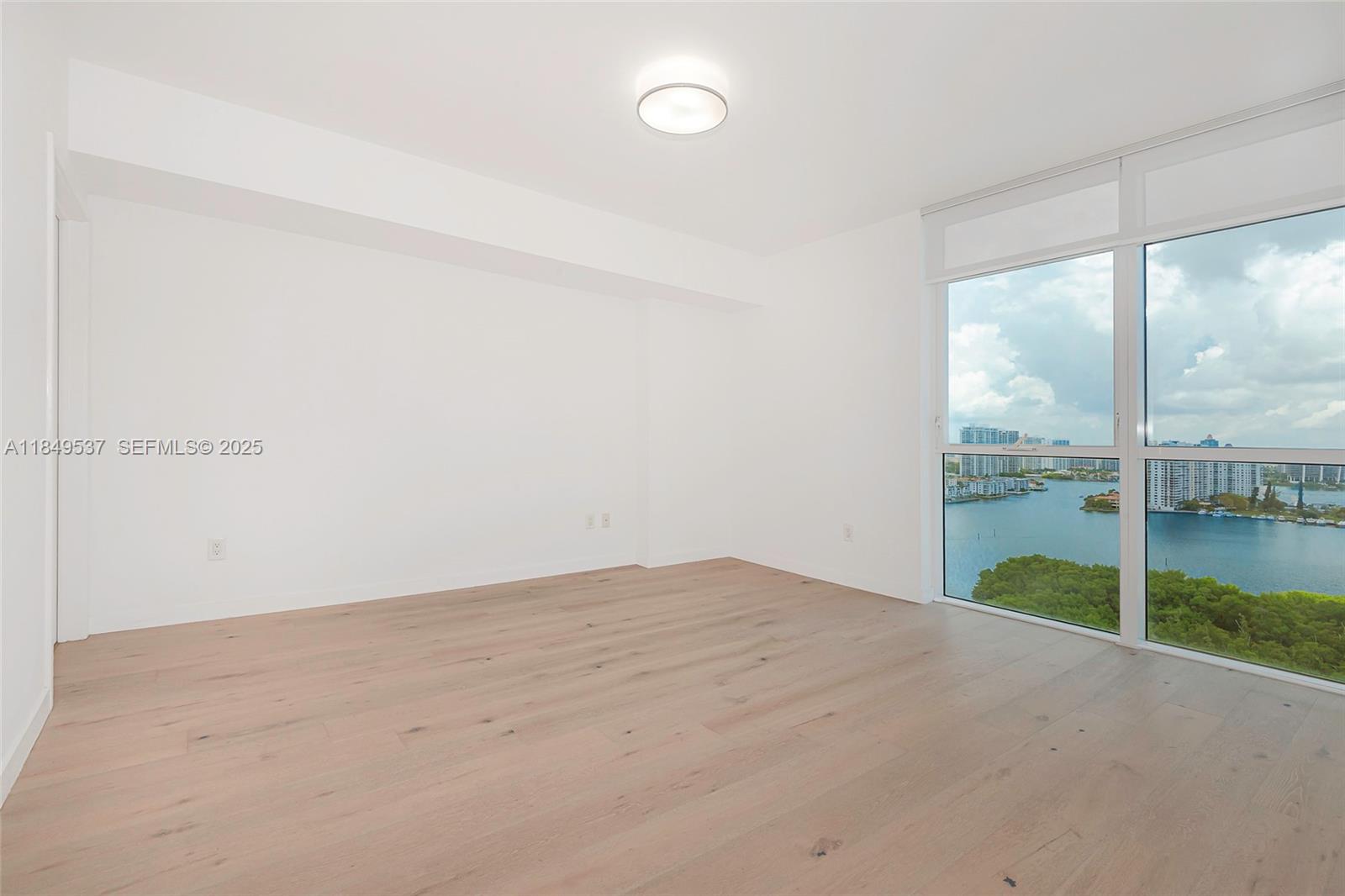 400 Sunny Isles Boulevard