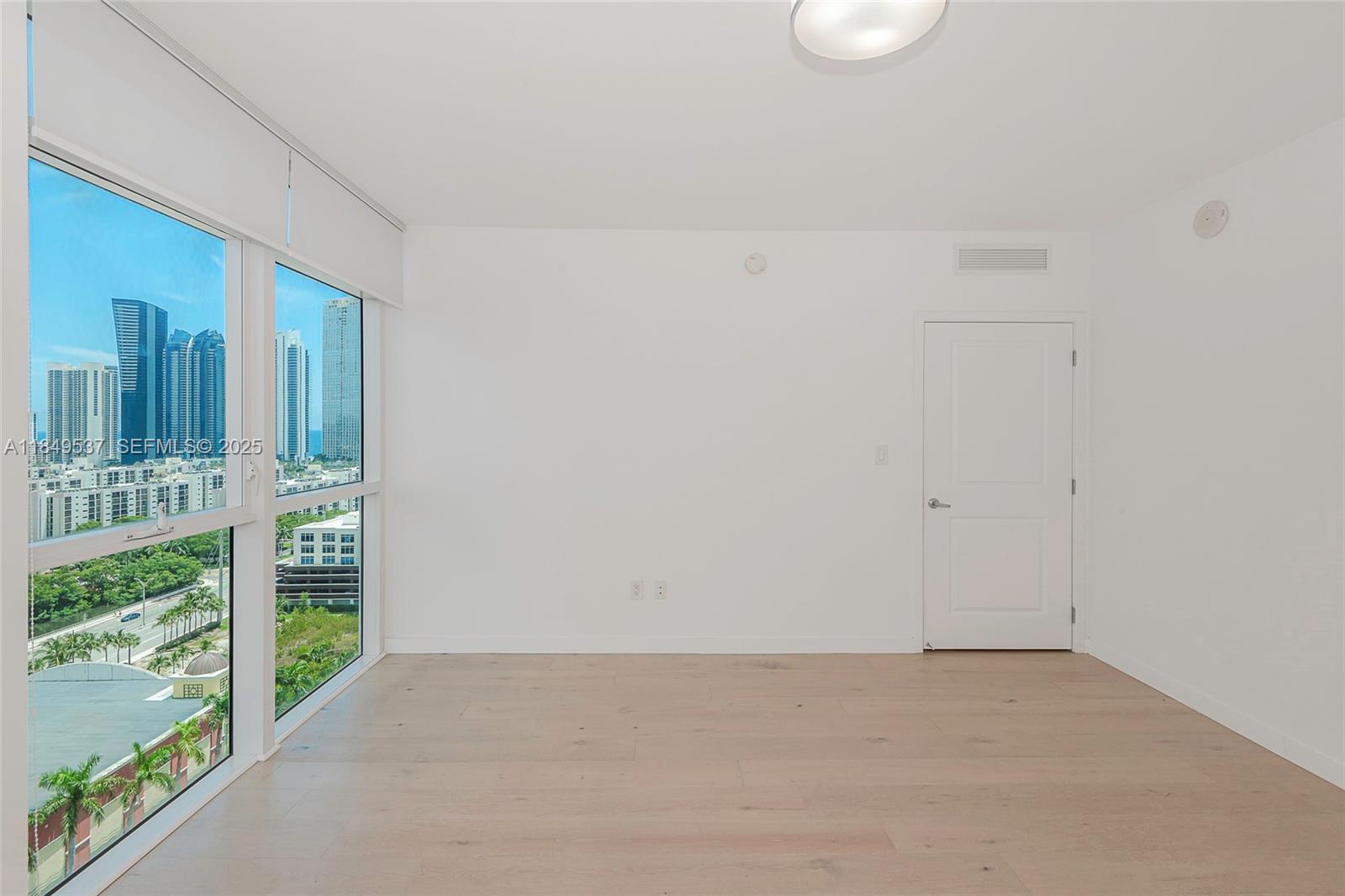 400 Sunny Isles Boulevard