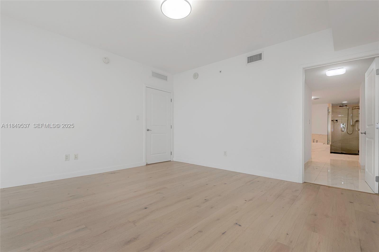 400 Sunny Isles Boulevard