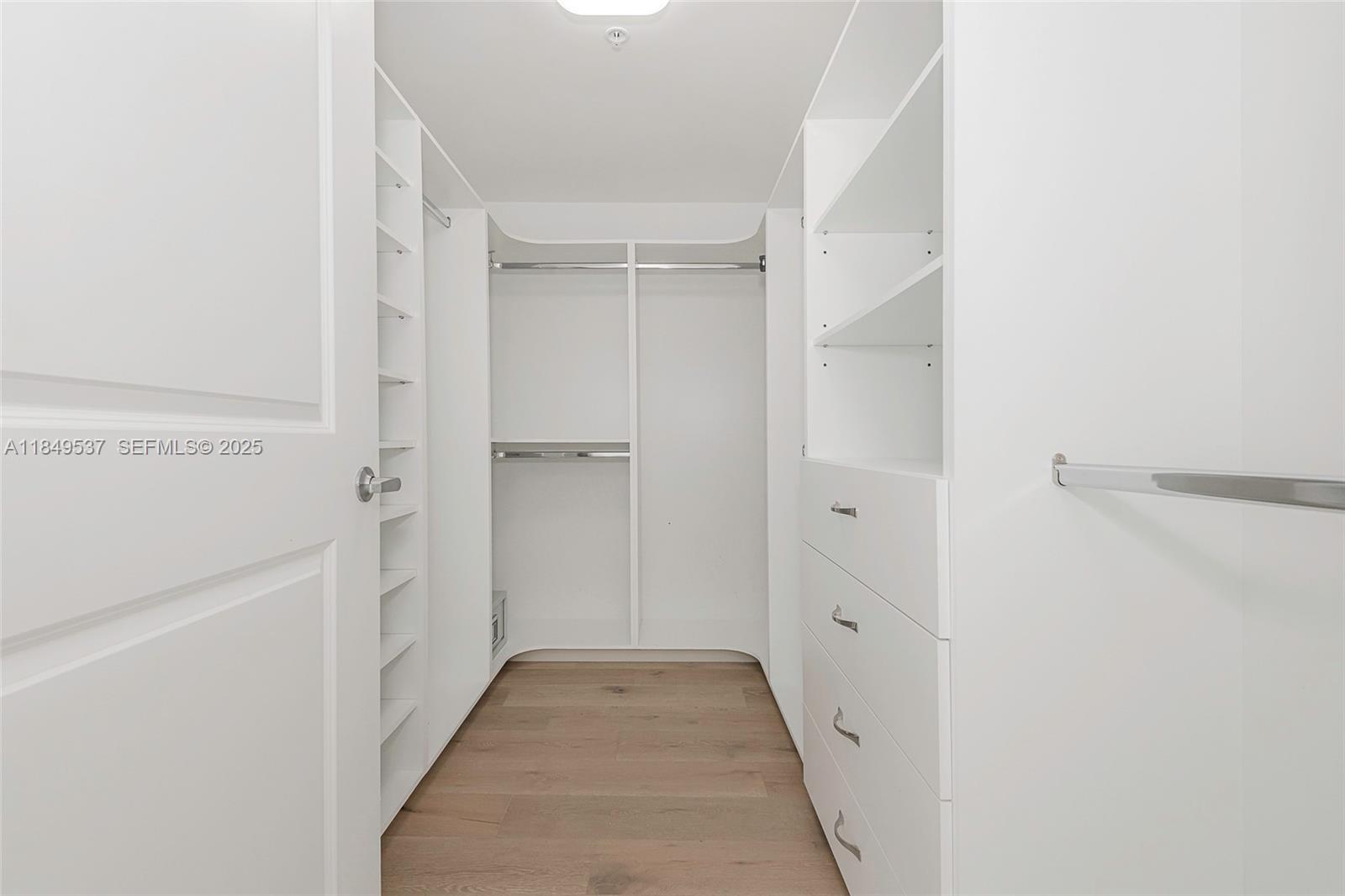 400 Sunny Isles Boulevard
