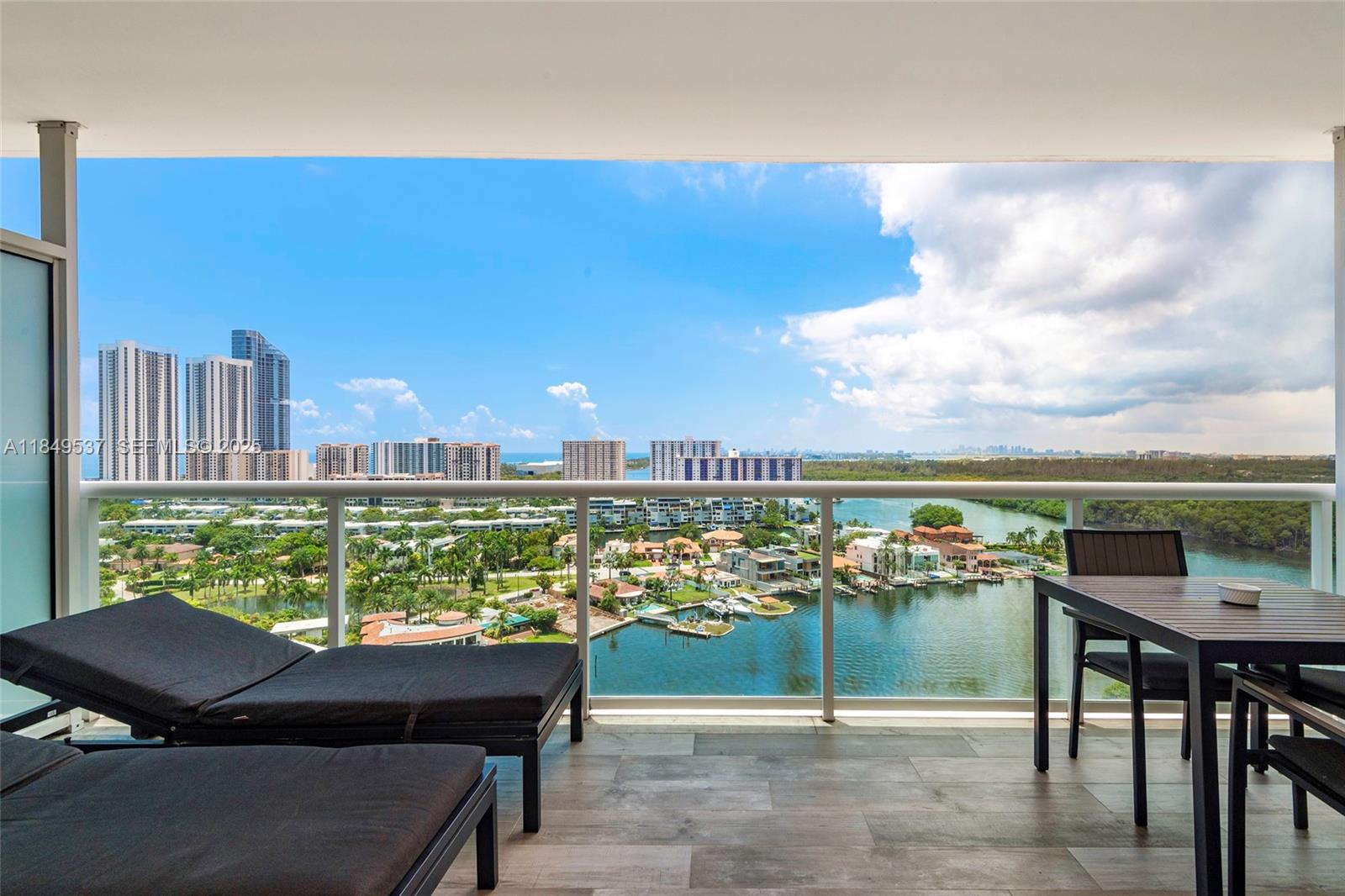 400 Sunny Isles Boulevard