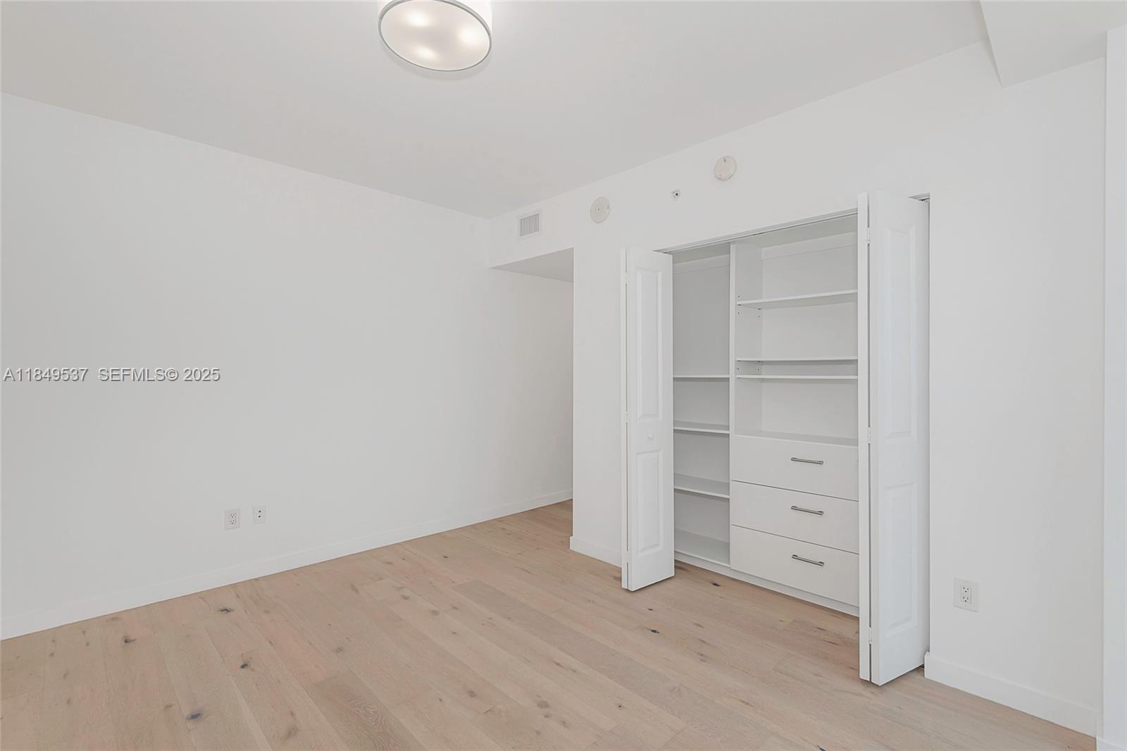 400 Sunny Isles Boulevard